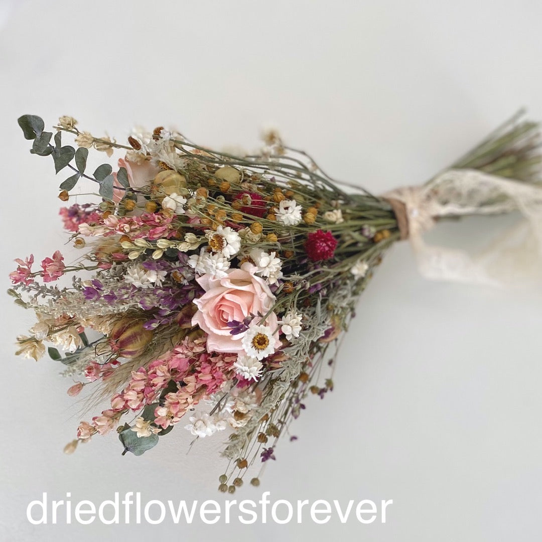 dried peach pink bouquet flowers