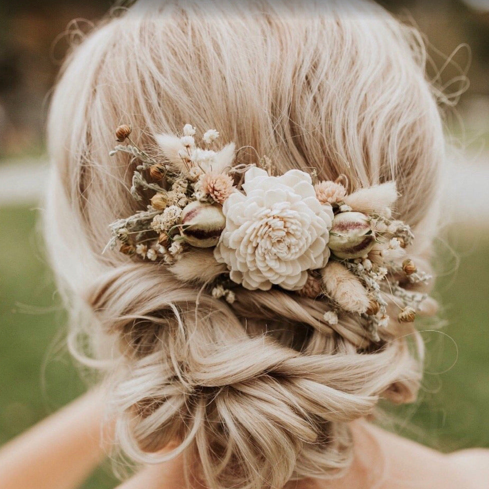 Pale Peach Vintage Hair Comb - Dried Flowers Forever Pale Peach Vintage Hair Comb - Dried Flowers Forever