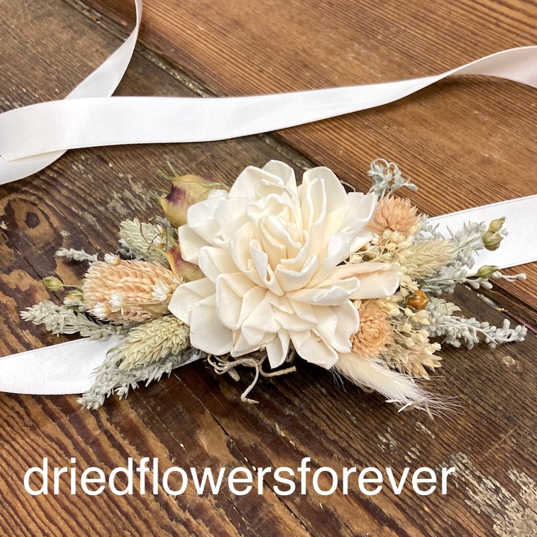 Peach Vintage Wristlet - Dried Flowers Forever
