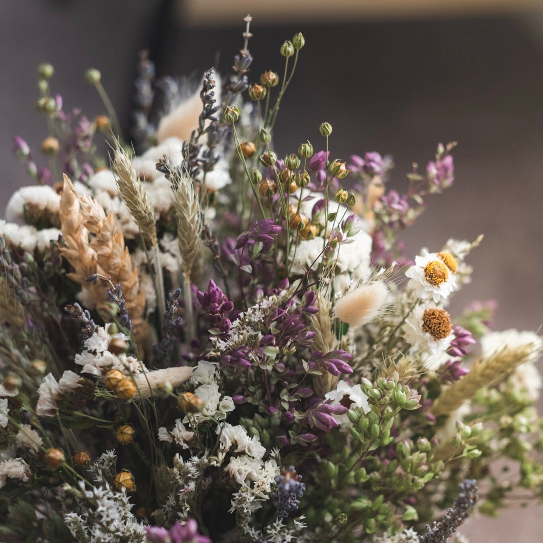 Online Wedding Bouquets | Wedding Flower Arrangement - Winni