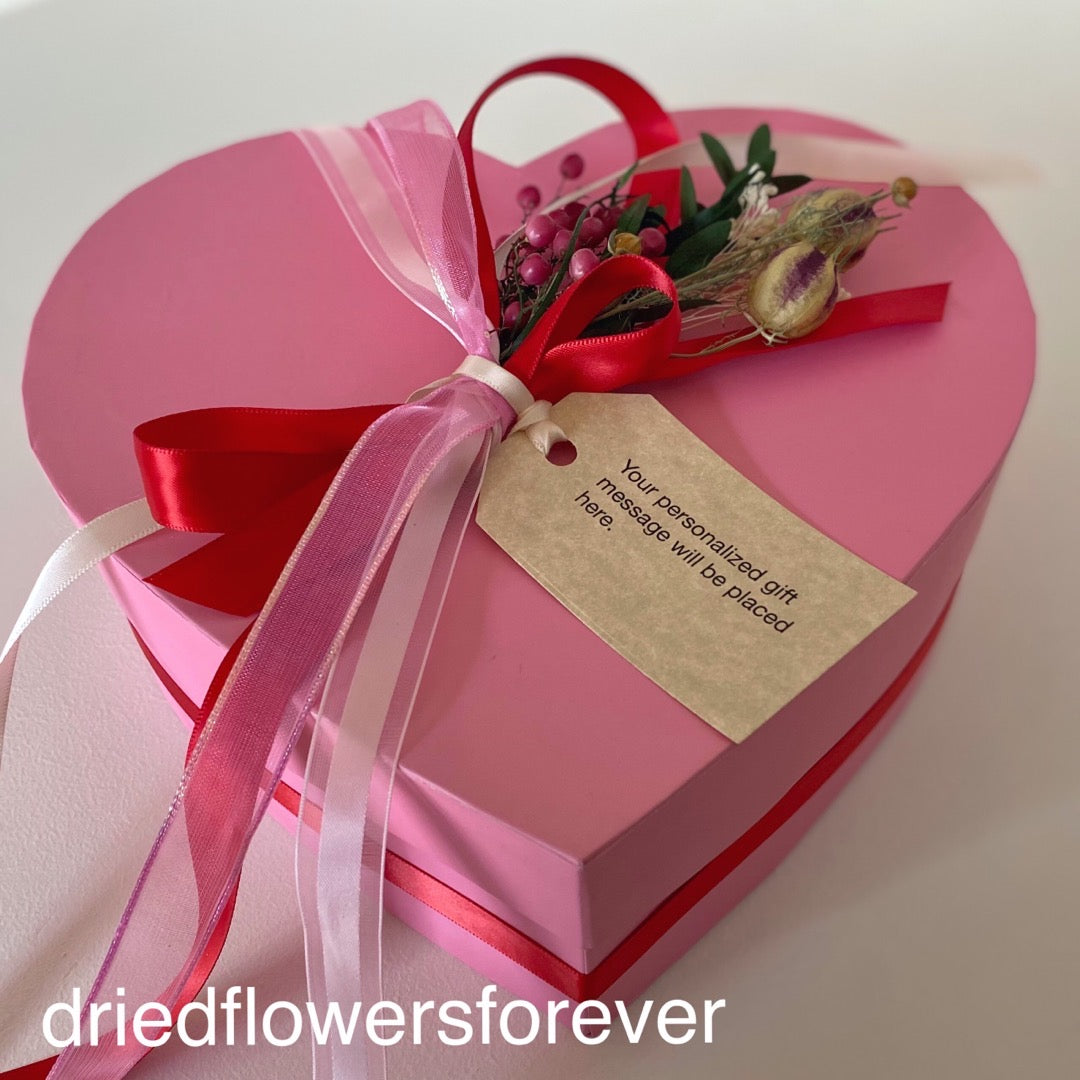 Dried valentine rose red pink flowers heart box