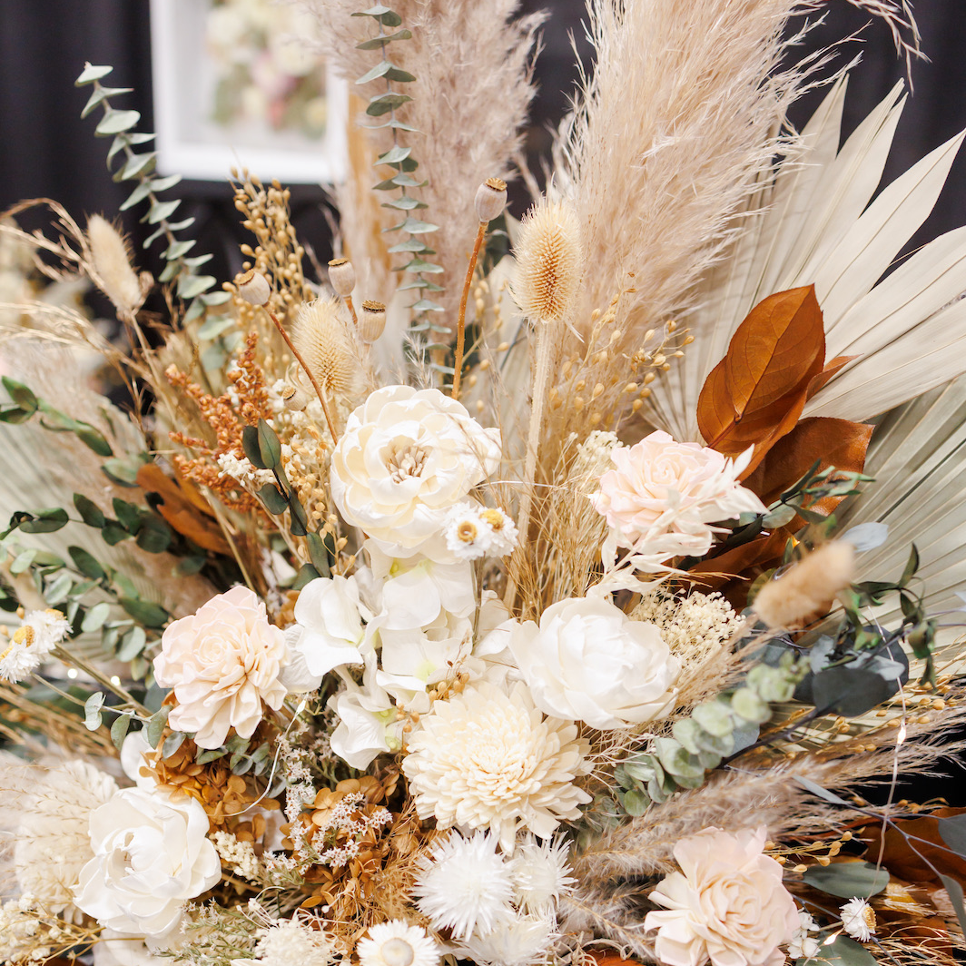 white-sage-green-copper-altar-barrel-wedding-arrangment-dried-flowers